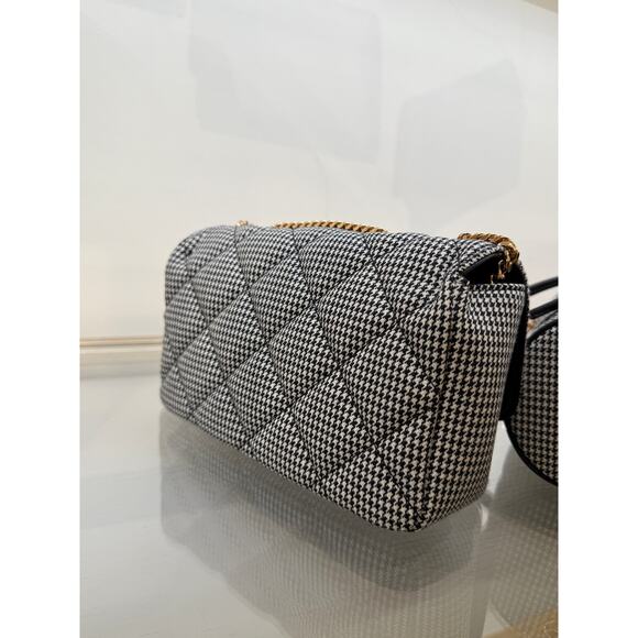 Versace black grey gold Medusa quilted flap bag - Picture 3 of 6